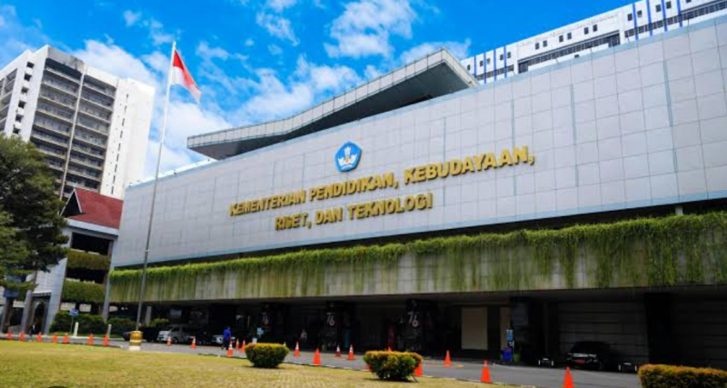 Kemendikbud Ristek, Wisuda Tidak Wajib dan Jangan Beratkan Orang Tua Murid