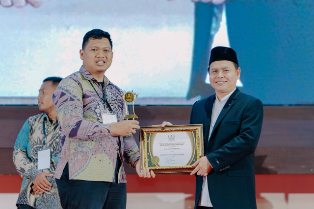 Lembaga Amil Zakat (LAZ) Assyifa Peduli Raih 2 Penghargaan Baznas Jabar Award 2024