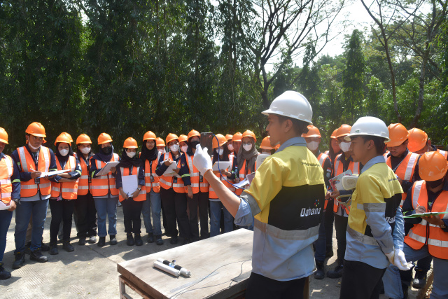 Mahasiswa Universitas Bangka Belitung Belajar Bahan Peledak di Dahana