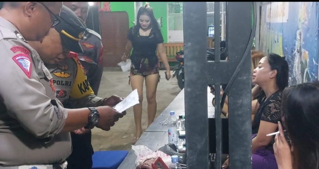 Polsek Patokbeusi Periksa PL di Jalur Pantura