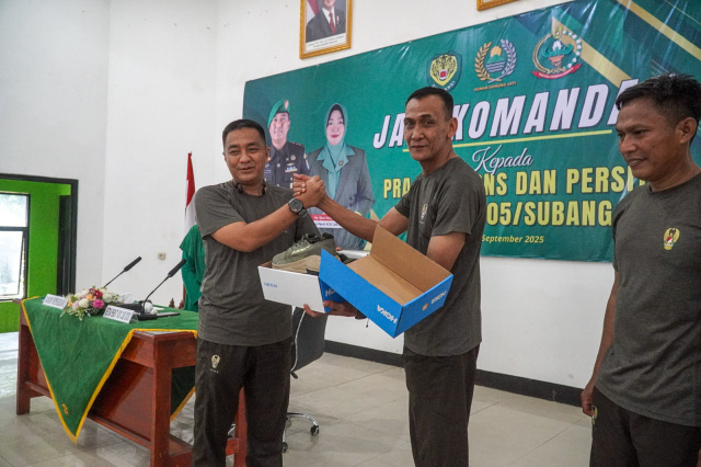 RAJA ObOS Gelar Jam Komandan, Seluruh Anggota Dibagi Sepatu dan Penghargaan