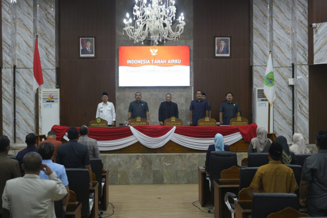 Wakil Bupati Subang Jawab Pandangan Umum Fraksi-fraksi Terhadap LKPJ 2025